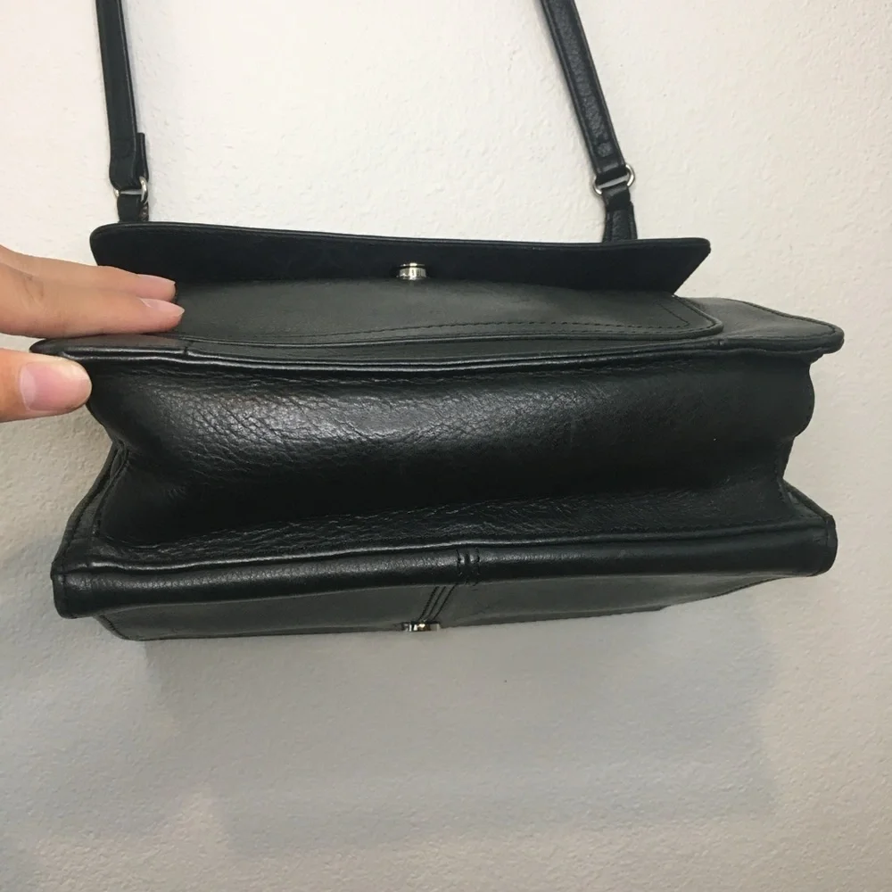 Fossil sleek versatile